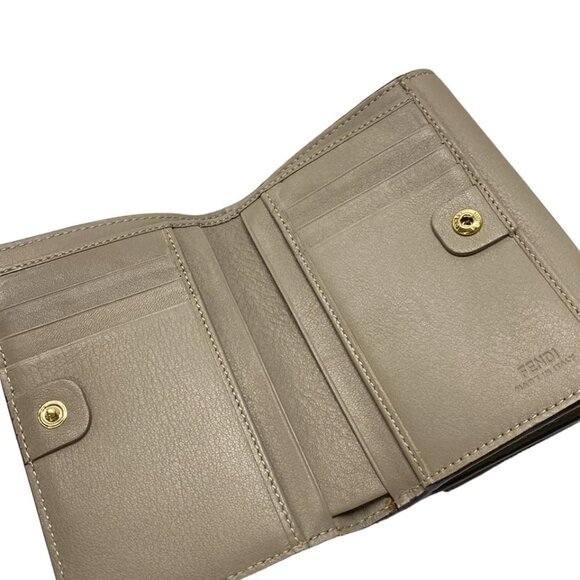 FENDI Peekaboo Gray Beige Leather - Bifold Wallet 387-042725 - Picture 6 of 9